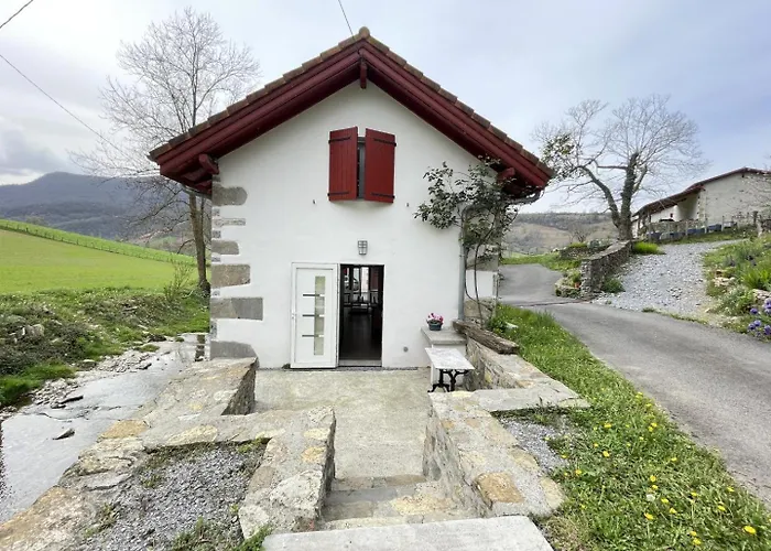 Xola Saint-Just-Ibarre