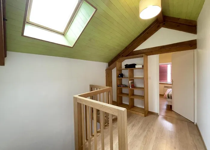 Xola Nyaraló Saint-Just-Ibarre